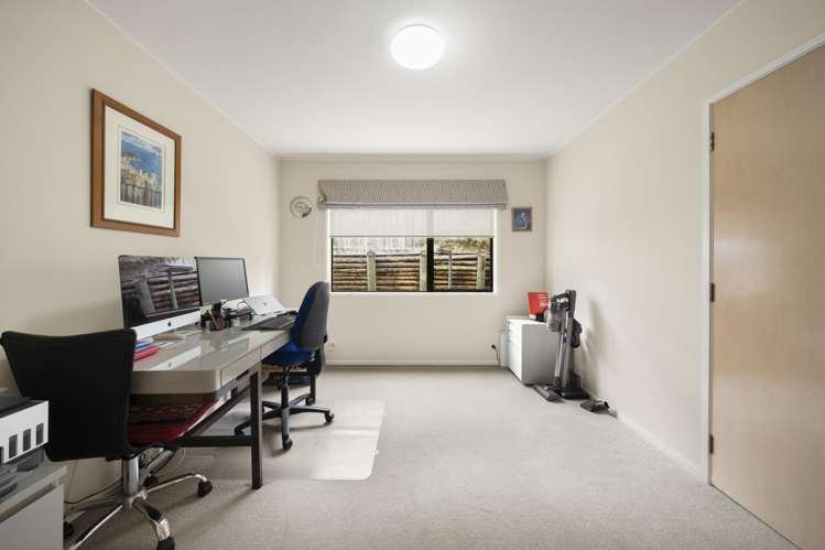 1 Dorrington Place Eastern Beach_10