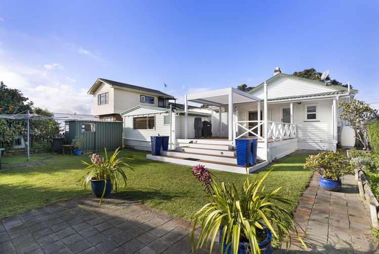 59 Pine Street Mount Eden_17