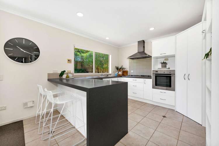 27 Carousel Crescent East Tamaki Heights_12