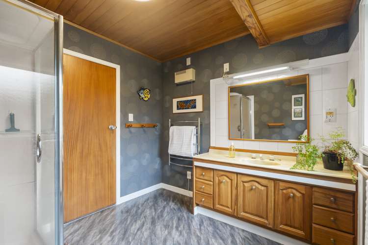 61 Taylor Road Mangere Bridge_15