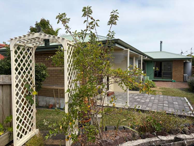 121 Lake Road Belmont_13