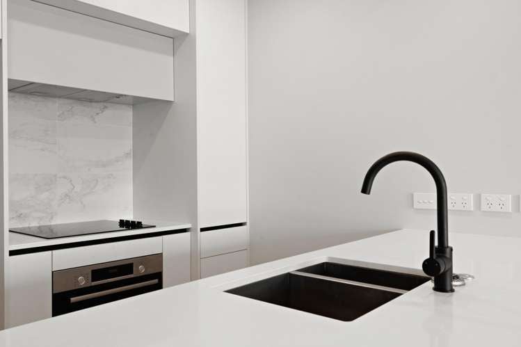 402/2A Munroe Lane_0
