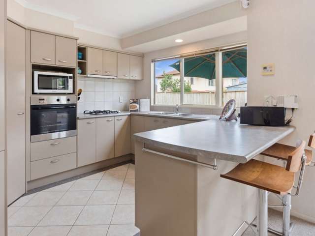 12 Carousel Crescent East Tamaki Heights_3