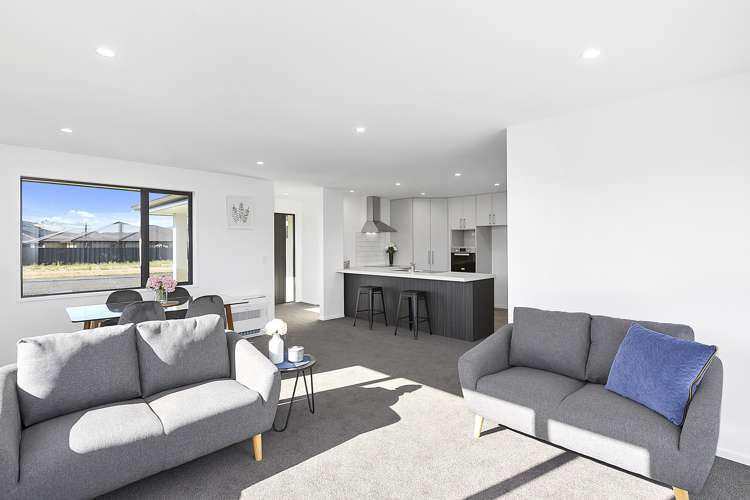 53 Anderton Crescent Mosgiel_3