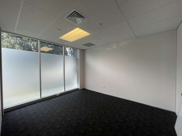 11/4 Pavilion Drive Mangere_5