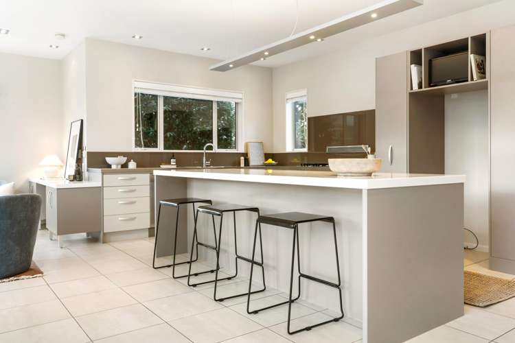 3 Leabridge Mews Harewood_2