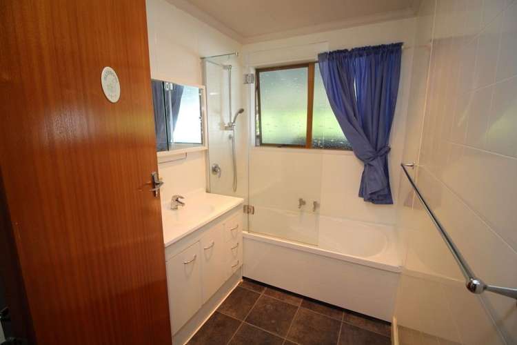 16a Flower Street Bulls_21