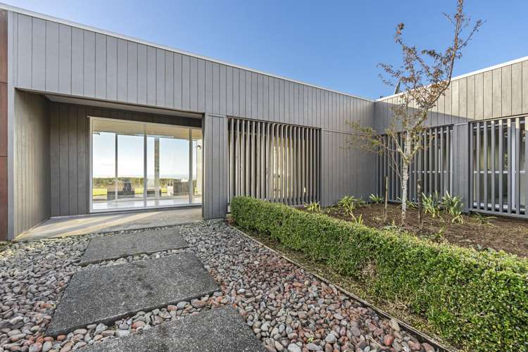 1089 Plymouth Road Koru_4