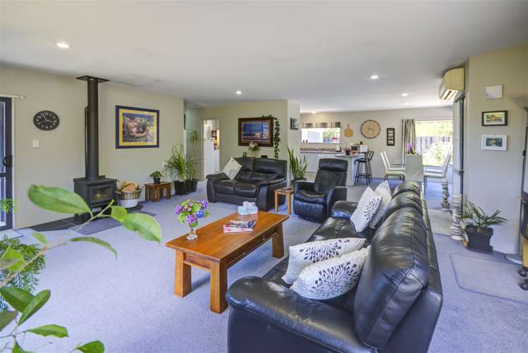 5 Allin Drive Waikuku Beach_4