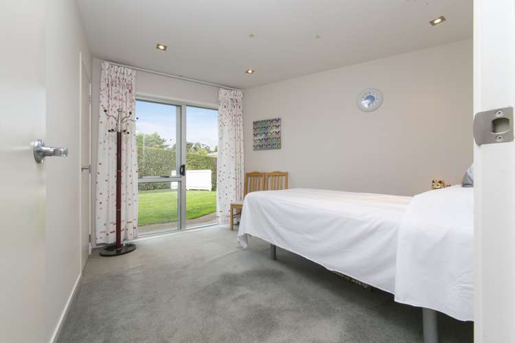 20 Onedin Place Titirangi_10