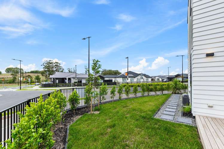 1/299 Te Taruna Drive Milldale_1