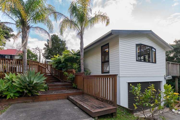33A Island Bay Road 1603_18