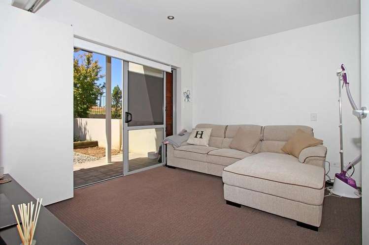 C2/71 Spencer Road Oteha_9