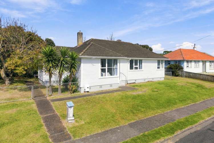 23 Churchill Crescent Tawhero_0