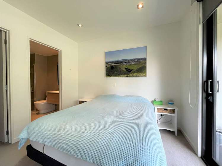 08/2g Bluegrey Avenue Stonefields_7