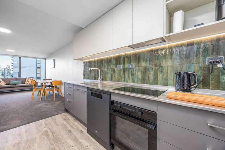 13L/3 Whitaker Place Auckland Central_5