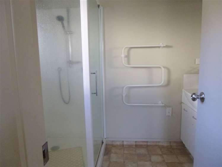 42 Parkside Drive Huntington_11