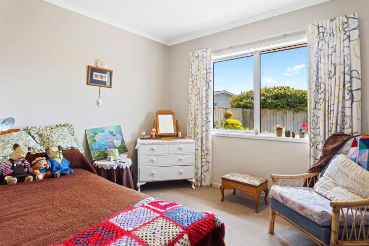 21 Bideford Place Dallington_8