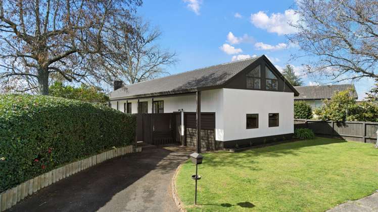 8 Elmwood Crescent Pukete_22