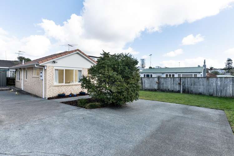 121A Moore Street Howick_16