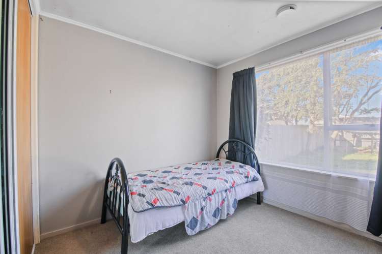 72 Denise Crescent Hornby_7