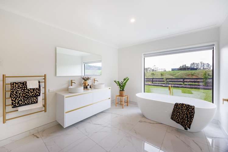 67 Albert Road Tokomaru_2