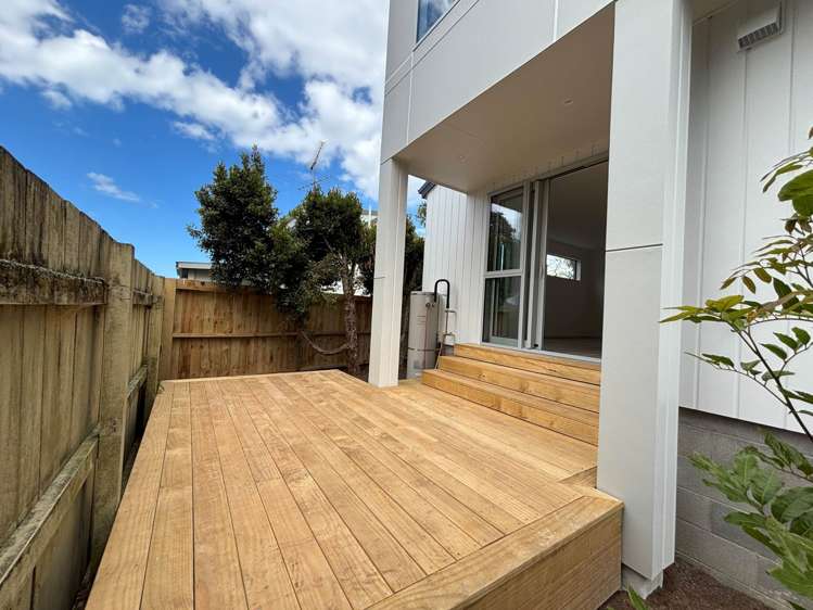 11D Compton Street Hillcrest_11