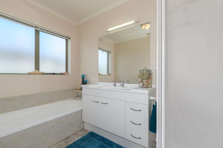 53 Stableford Drive Pyes Pa_23