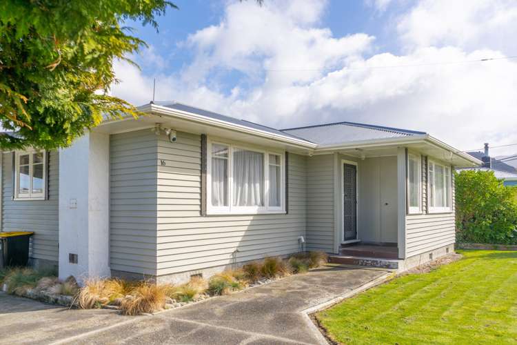 16 William Benton Street Featherston_12