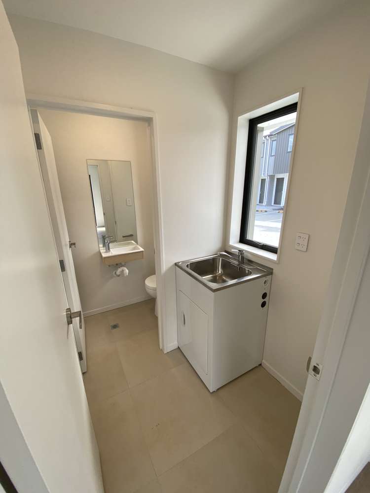 88 Sylvan Crescent Te Atatu South_10