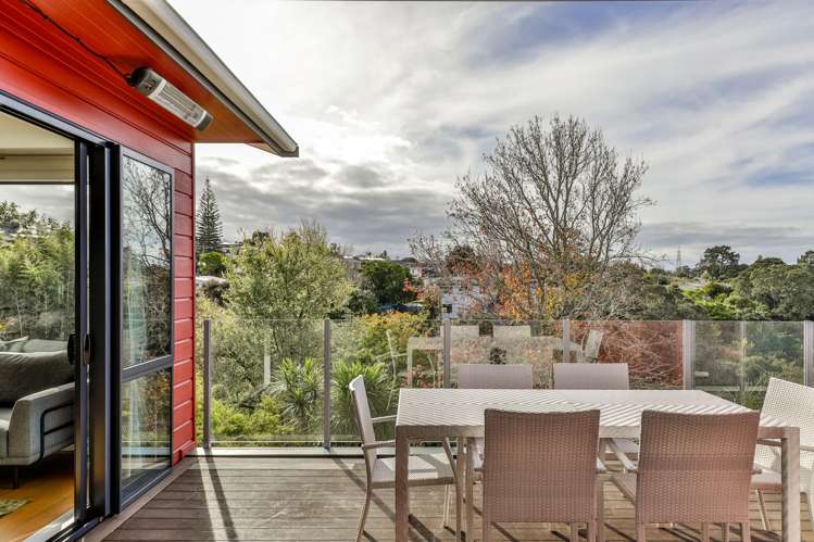 88 Tiroroa Avenue Te Atatu South_11