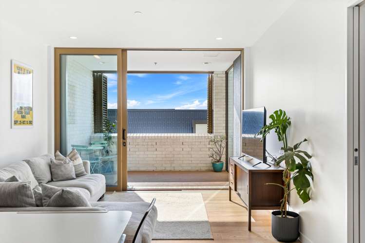 303/88 Te Oneroa Way Long Bay_11