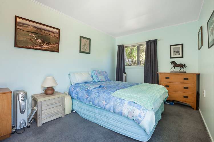 15 Pairatahi Road Kaingaroa_14