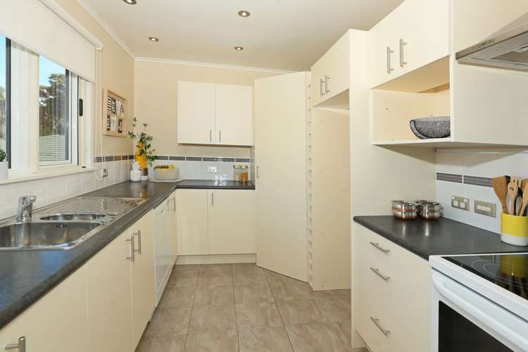 212 Glengarry Road Glen Eden_7