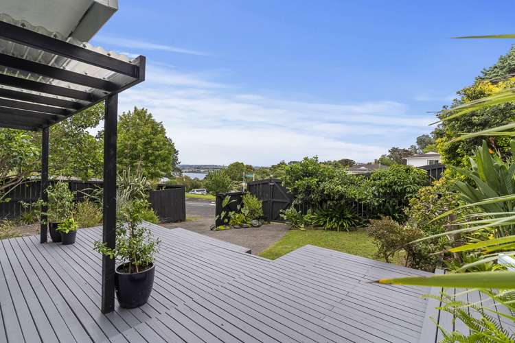 1/2 Telstar Place Beach Haven_13