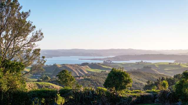 Elevated Privacy, Views and Character