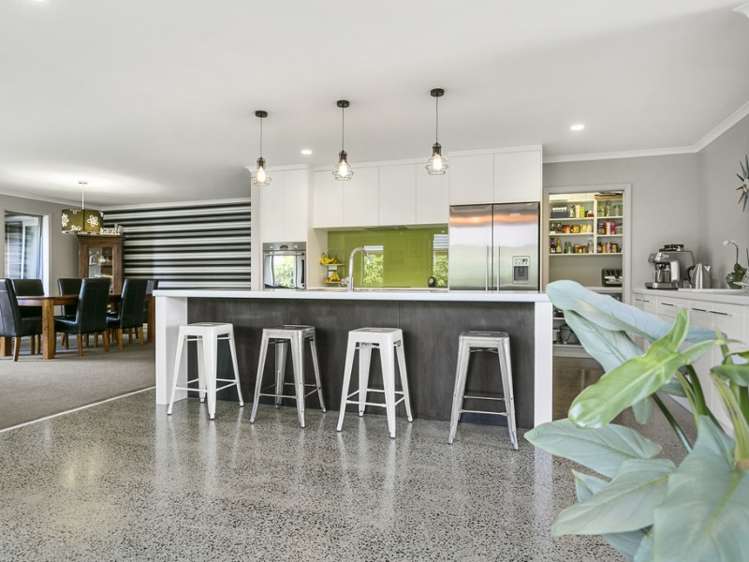 42 West Thompson Street Leamington_4