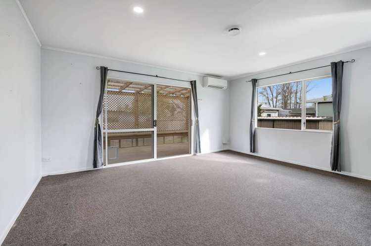 49a Springs Road Parakai_8