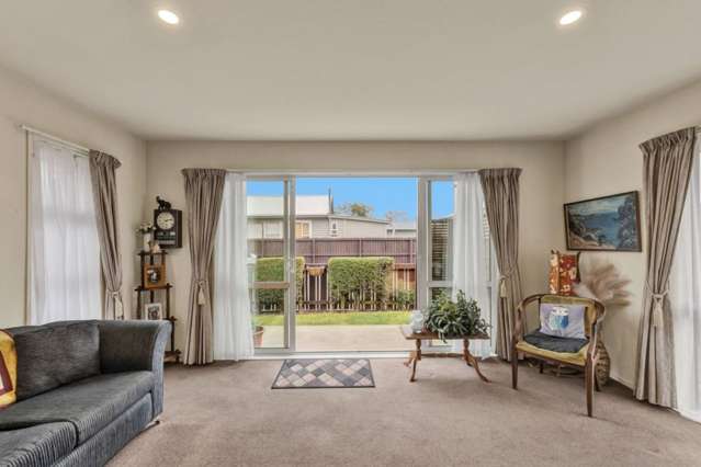 20 Woodham Courts Linwood_4