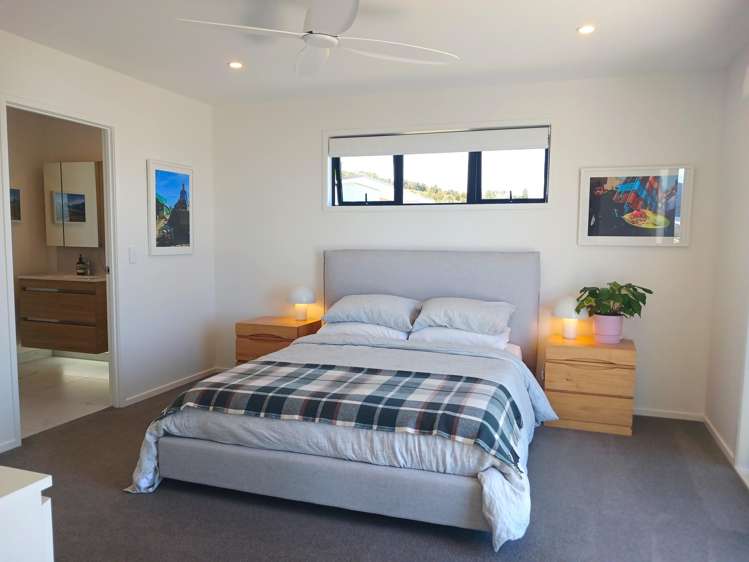 6 Sunset Heights Cable Bay_16