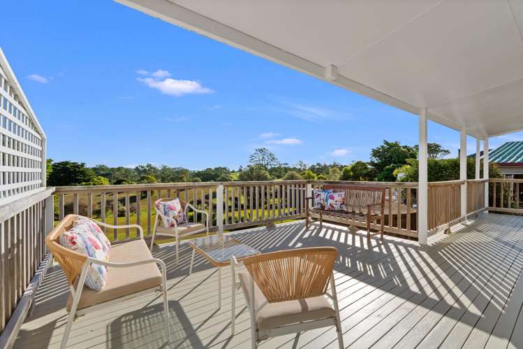 31 Shakespear Road Army Bay_18
