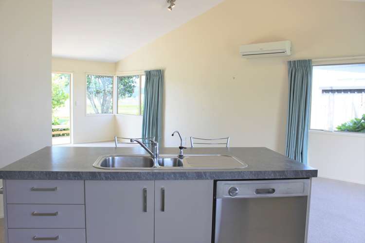 158 The Fairway Matarangi_9