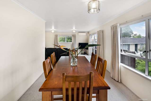 2/7 Gossamer Drive Pakuranga Heights_4