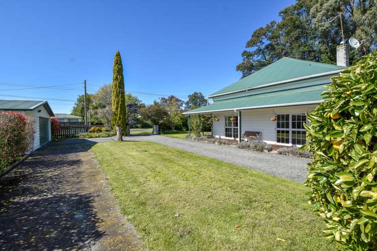 60 Lincoln Road Carterton_21