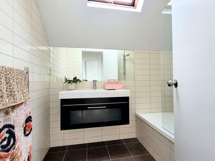 Address withheld Hataitai_23