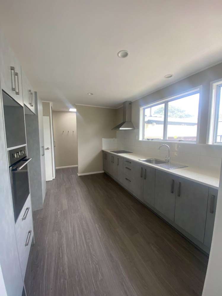 11 Neems Place Manurewa_4