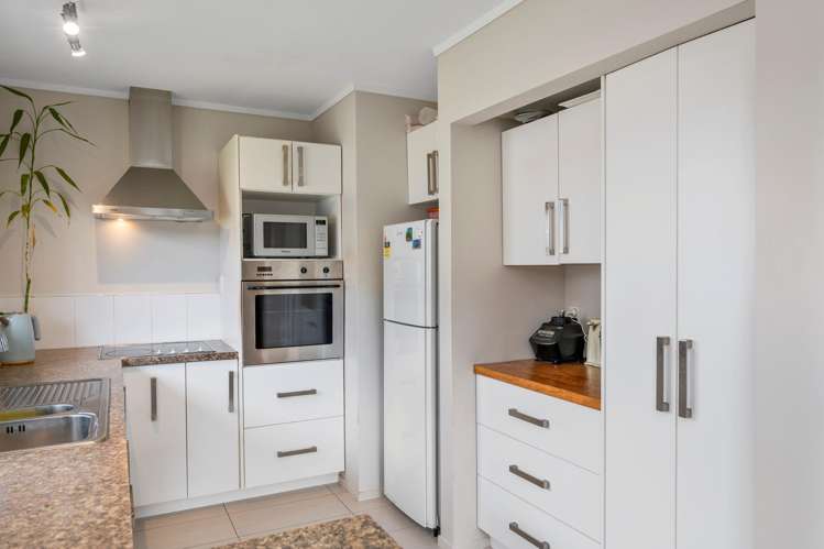 57B Pemberton Crescent Greerton_1