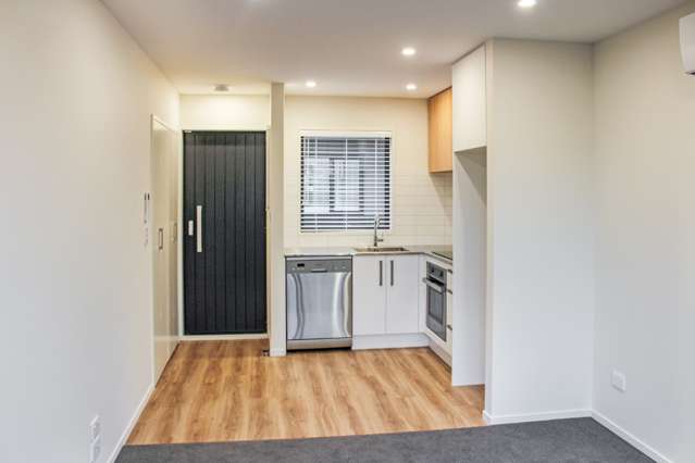 Stylish Townhouse On The CBD Fringe