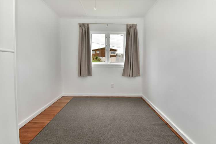 37a Kauri Road Stanmore Bay_11