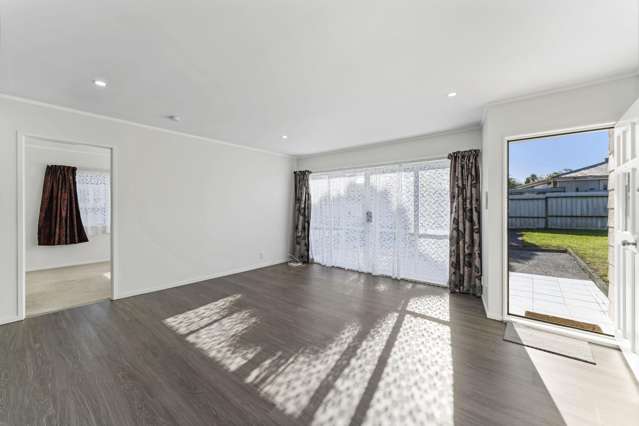 2/3 Ellen Street Manurewa East_1